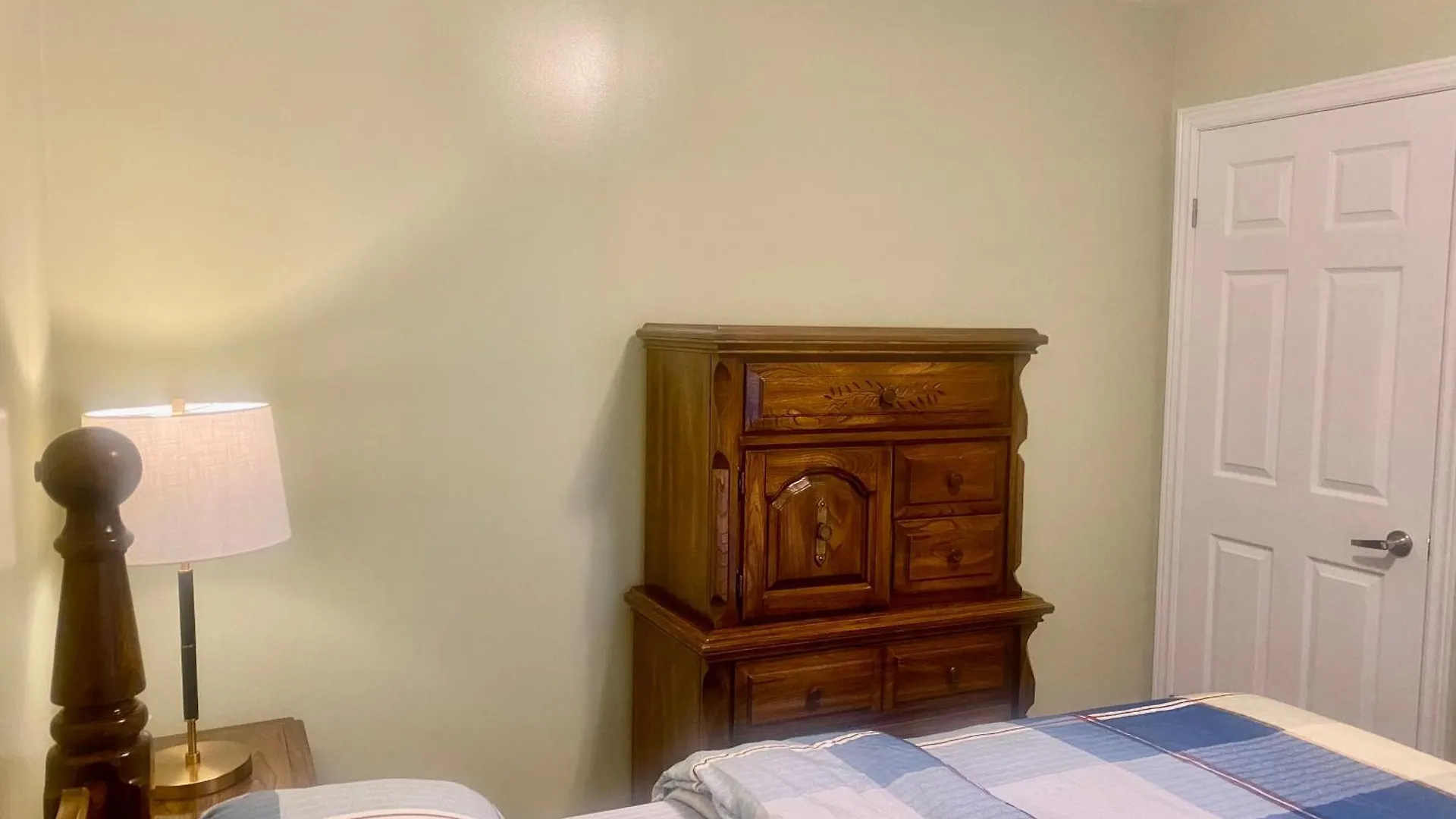 Nice Bedrooms In North York, Ontario Toronto